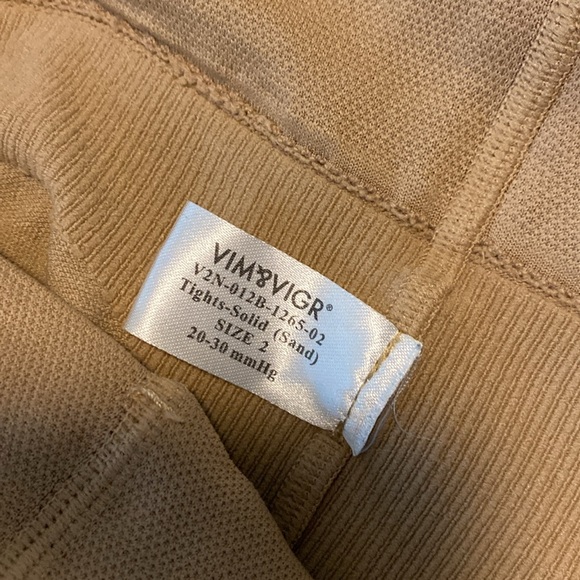 Compression Tights - Picture 3 of 5